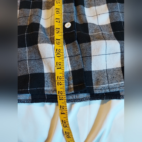 Plaid Button-Down Shirt - Black and White - Picture 6 of 7